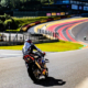 Von Startplatz vier gleich in den ersten Kurven an die Spitze gefahren und dann in der Führungsgruppe mit dabei, wurde das Team BMW Motorrad World Endurance nach einem Sturz zurückgeworfen und musste die Maschine später wegen Ölverlust sogar vorzeitig abstellen (Bild: BMW)