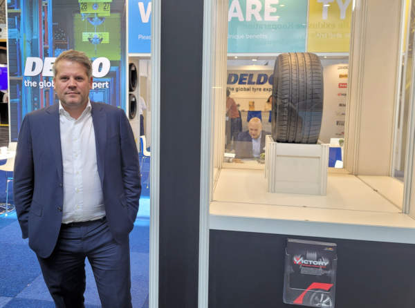 Deldy Tom van Dyck Web