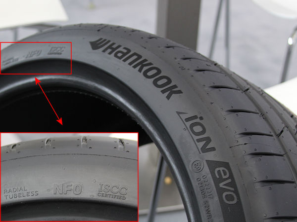 Für die Erstausrüstung des Porsche Taycan hat Hankook eine ISCC-Plus-zertifizierte 21-Zoll-Variante seines „iON Evo“ entwickelt, die einen 45-prozentigen Anteil nachhaltiger Materialien aufweisen soll (Bild: NRZ/Christian Marx)