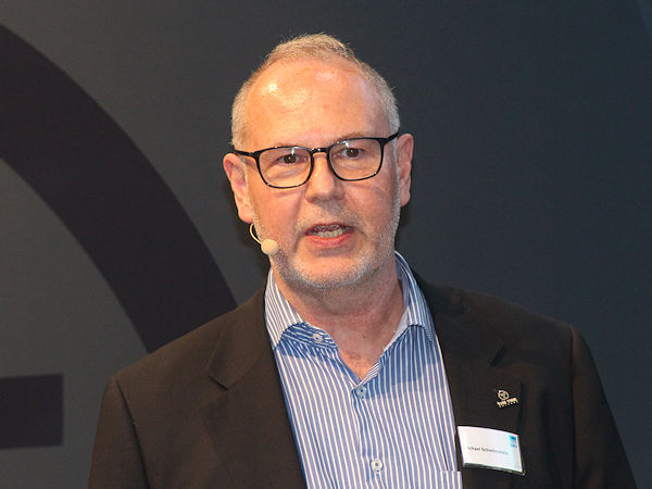 Michael Schwämmlein, Geschäftsführer Technik beim BRV, bittet alle im Nfz-Service aktiven Mitglieder des Verbandes, die Branchenvertretung beim Erweitern/Aktualisieren der von ihr bereits zusammengetragenen Informationen zum Thema Lkw-RDKS zu unterstützten (Bild: NRZ/Christian Marx)
