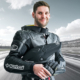 „Motorradfahren ist Leidenschaft, und daher sind natürlich auch Motorradreifen ein sehr emotionales Thema. Das Vertrauen in den Reifen muss immer da sein – unser Motorradteam sorgt dabei für ein sicheres Gefühl bei der Reifenauswahl”, sagt Tim Siegel, Leiter der Zweiradsparte bei RSU/TyreSystem (Bild: RSU GmbH)