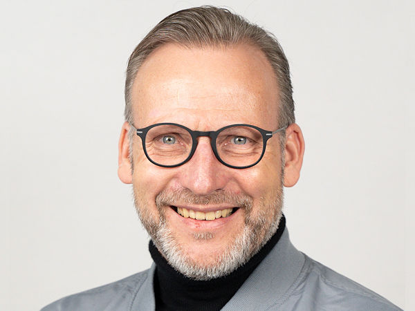 Durch Speed4Trades „Connect“ sei dem Teile-/Zubehöranbieter der Start in den E-Commerce sehr erleichtert worden, sagt Dirk Mahlstaedt, Executive Manager E-Commerce & Strategy bei Diesel Technic (Bild: Speed4Trade)