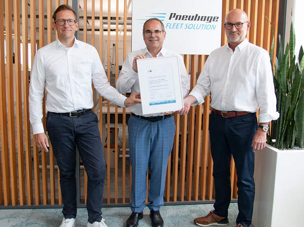 Pneuhage Ehrung