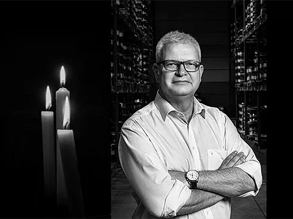 Kraiburg Austria richtet für ihren unerwartet verstorbenen Kollegen und Freund Holger Düx am heutigen Abend eine Trauerfeier in der Pfarrkirche Handenberg aus (Bild: Kraiburg Austria)