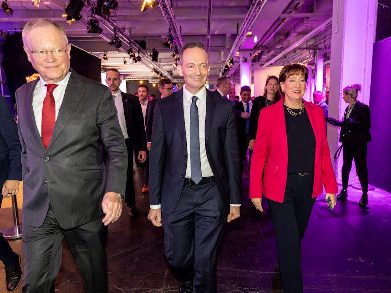 IAA Messerundgang tb