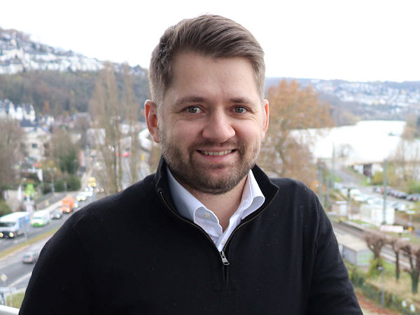 Tobias Morbitzer verabschiedet sich von Apollos sogenanntem Cluster Central und damit den Märkten Deutschland, Dänemark und der Schweiz, um – wie er selbst sagt – „eine neue Rolle innerhalb [von] Apollo Tyres Europe zu übernehmen“ (Bild: NRZ/Arno Borchers)
