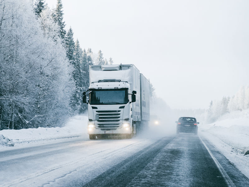 Winterliche Strassenverhaeltnisse von Bohnenkamp tb