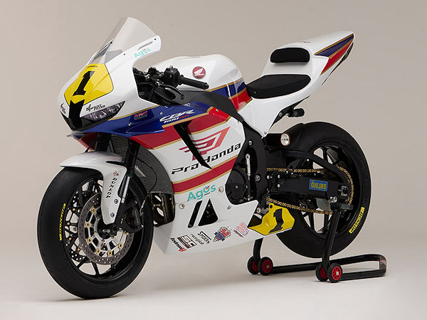 Dunlop fungiert nun auch als Reifenalleinausrüster des neuen Honda-CBR600RR-Markencups, der in der Saison 2025 erstmals an den Start geht und im Rahmen des Campionato Italiano Velocità ausgetragen wird (Bild: Goodyear)