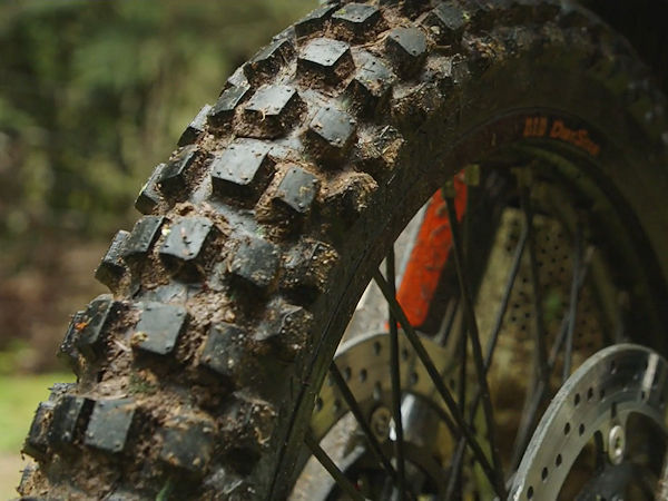 Als einziger Hersteller wird Mitas den beim „Roof of Africa” genannten Hard-Enduro-Wettbewerb Ende November in Lesotho startenden Fahrern Reifen und zugehörige Services für ihre Maschinen anbieten (Bild: Mitas-Video/Screenshot)