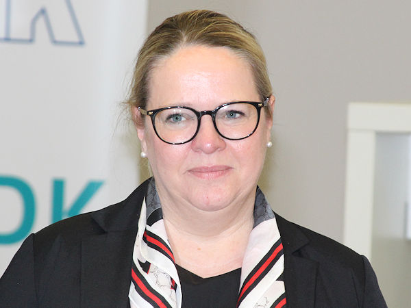 „Mobilität ist ein Grundbedürfnis der Menschen und ein essenzieller Faktor für das Funktionieren unserer Gesellschaft – und dazu braucht es Reifen“, sagt Maria Röttger, Präsidentin und Chief Executive Officer für die Region Europa Nord bei Michelin (Bild: NRZ/Christian Marx)