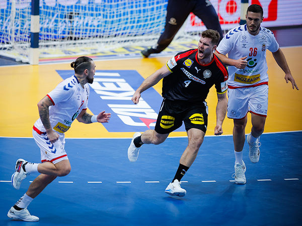 Das Falken-Signet wird bei dem Turnier Anfang kommenden Jahres nicht nur auf LED-Banden aller Spielstätten zu sehen sein, sondern auch in Form von Bodenmarkierungen in den Torräumen (Bild: IHF/Kolektiff)