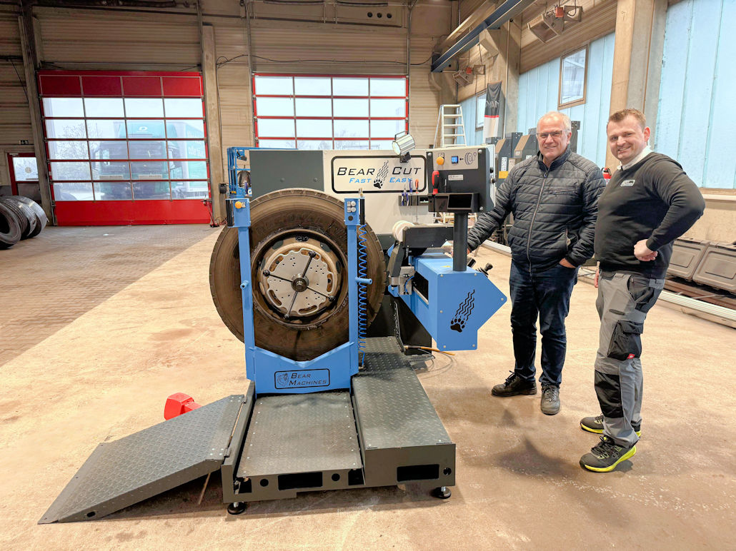 Bear Machines Auslieferung Gress Gruppe tb