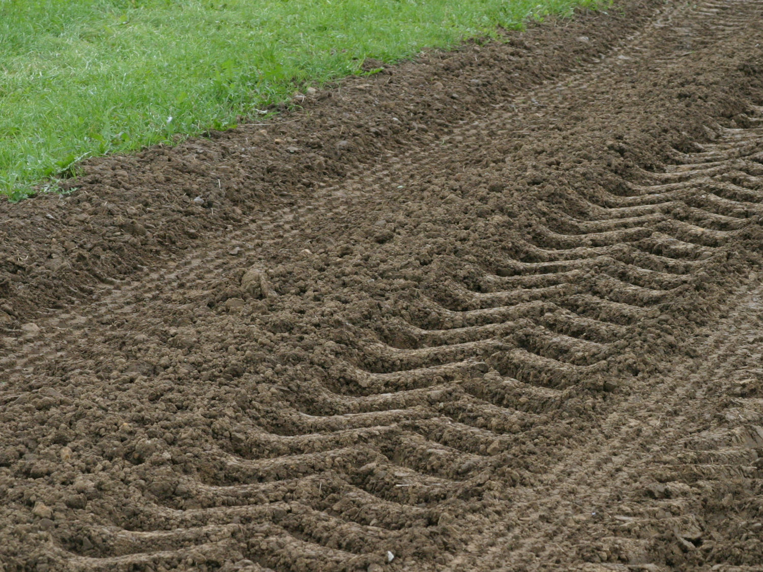 War ursprünglich gestern Anmeldeschluss für das BRV-Grundlagentraining „Reifenmontage in der Landwirtschaft“ haben an einer Teilnahme an dem Ende Februar stattfindenden zweitägigen Kurs nun noch bis Ende dieser Woche Zeit, sich zu entscheiden (Bild: NRZ/Christian Marx)